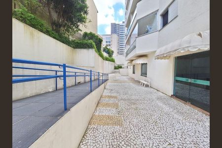 Apartamento à venda com 130m², 3 quartos e 1 vaga