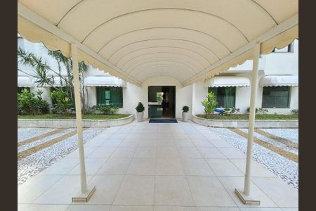 Apartamento à venda com 130m², 3 quartos e 1 vaga
