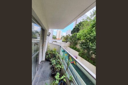 Apartamento à venda com 130m², 3 quartos e 1 vaga
