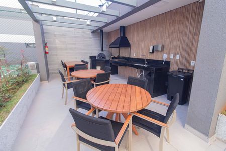 Apartamento à venda com 71m², 2 quartos e 1 vaga Apartamento à venda com 71m², 2 quartos e 1 vagaÁrea comum - Churrasqueira III