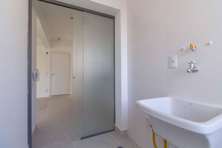 Apartamento à venda com 71m², 2 quartos e 1 vaga Apartamento à venda com 71m², 2 quartos e 1 vagaÁrea de Serviço