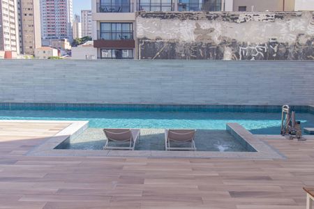 Apartamento à venda com 71m², 2 quartos e 1 vaga Apartamento à venda com 71m², 2 quartos e 1 vagaÁrea comum - Piscina
