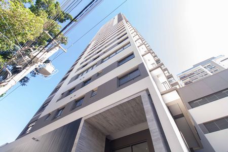 Apartamento à venda com 71m², 2 quartos e 1 vaga Apartamento à venda com 71m², 2 quartos e 1 vagaFachada