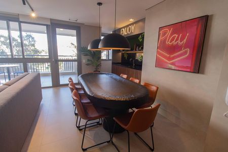 Apartamento à venda com 71m², 2 quartos e 1 vaga Apartamento à venda com 71m², 2 quartos e 1 vagaÁrea comum - Salão de jogos