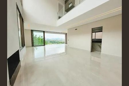 Casa à venda com 4 quartos, 536m² em Centro Comercial Jubran, Barueri