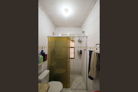 Casa à venda com 80m², 3 quartos e 4 vagas Casa à venda com 80m², 3 quartos e 4 vagasBanheiro