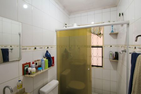 Casa à venda com 80m², 3 quartos e 4 vagas Casa à venda com 80m², 3 quartos e 4 vagasBanheiro