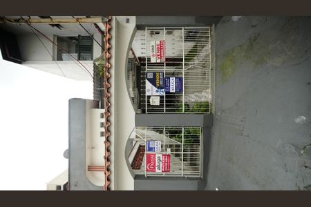 Casa para alugar com 70m², 2 quartos e 3 vagasFachada