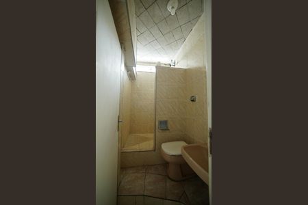 Casa para alugar com 70m², 2 quartos e 3 vagasBanheiro Social