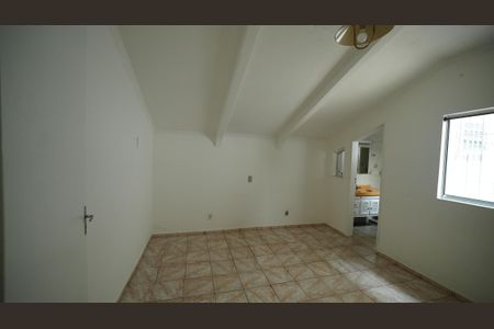 Casa para alugar com 70m², 2 quartos e 3 vagasQuarto Suíte