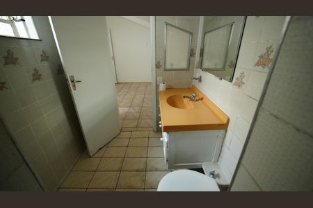 Casa para alugar com 70m², 2 quartos e 3 vagasBanheiro da Suíte