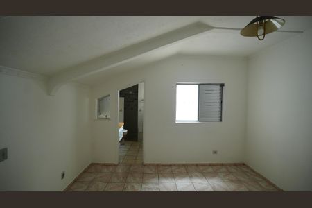 Casa para alugar com 70m², 2 quartos e 3 vagasQuarto Suíte