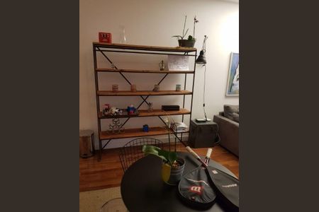 Apartamento à venda com 78m², 1 quarto e 1 vaga