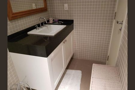 Apartamento à venda com 78m², 1 quarto e 1 vaga