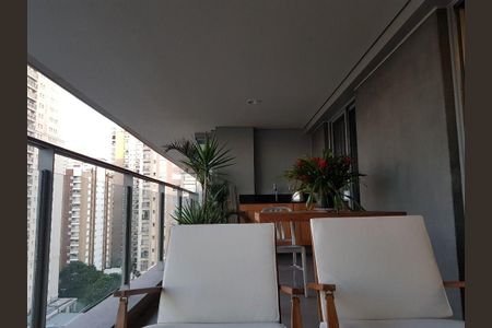 Apartamento à venda com 78m², 1 quarto e 1 vaga