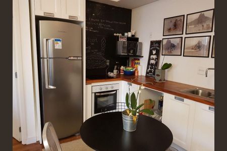 Apartamento à venda com 78m², 1 quarto e 1 vaga