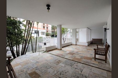 Apartamento à venda com 120m², 2 quartos e 1 vaga
