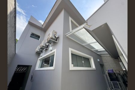 Casa para alugar com 190m², 3 quartos e 1 vaga Casa para alugar com 190m², 3 quartos e 1 vagaÁrea externa