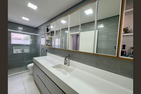 Casa para alugar com 190m², 3 quartos e 1 vaga Casa para alugar com 190m², 3 quartos e 1 vagaBanheiro 1