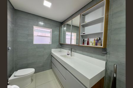 Casa para alugar com 190m², 3 quartos e 1 vaga Casa para alugar com 190m², 3 quartos e 1 vagaBanheiro 2