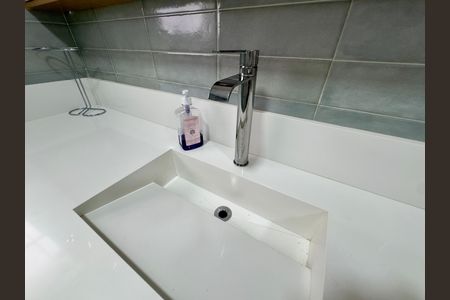 Casa para alugar com 190m², 3 quartos e 1 vaga Casa para alugar com 190m², 3 quartos e 1 vagaBanheiro 2