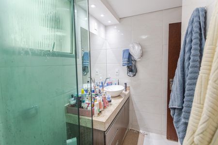 Apartamento à venda com 106m², 3 quartos e 2 vagasBanheiro da Suíte