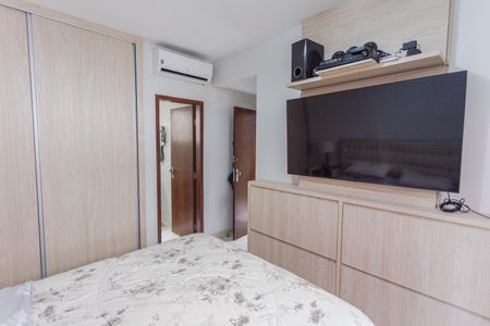 Apartamento à venda com 106m², 3 quartos e 2 vagasBanheiro da Suíte