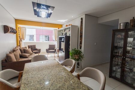 Apartamento à venda com 106m², 3 quartos e 2 vagasSala