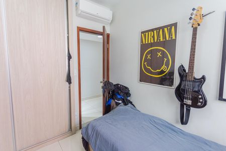 Apartamento à venda com 106m², 3 quartos e 2 vagasQuarto 2