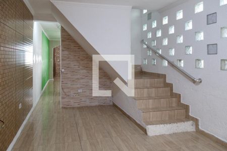 Sala de casa para alugar com 4 quartos, 100m² em Jardim Hanna, Guarulhos