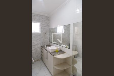 Casa para alugar com 100m², 4 quartos e 2 vagasBanheiro