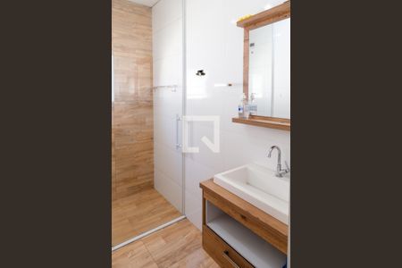 Casa para alugar com 100m², 4 quartos e 2 vagasBanheiro