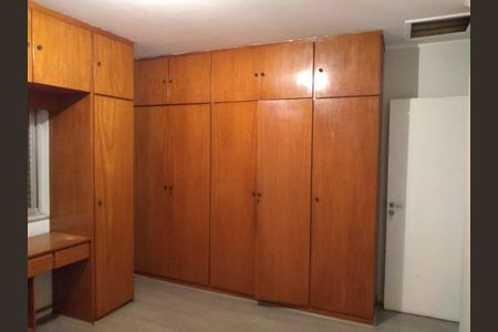 Casa à venda com 3 quartos, 169m² em Jardim Aeroporto, São Paulo