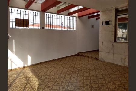 Casa à venda com 3 quartos, 169m² em Jardim Aeroporto, São Paulo