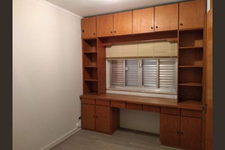 Casa à venda com 3 quartos, 169m² em Jardim Aeroporto, São Paulo