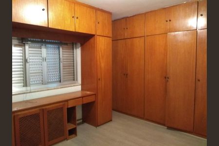 Casa à venda com 3 quartos, 169m² em Jardim Aeroporto, São Paulo