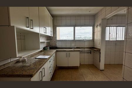 Apartamento à venda com 80m², 2 quartos e 1 vaga