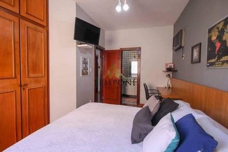 Apartamento à venda com 241m², 5 quartos e 2 vagas