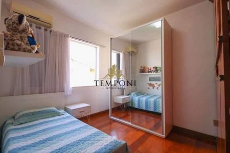 Apartamento à venda com 241m², 5 quartos e 2 vagas