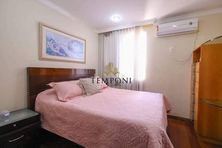 Apartamento à venda com 241m², 5 quartos e 2 vagas