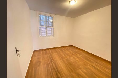 Casa à venda com 2 quartos, 134m² em Vila Alzira, Santo André