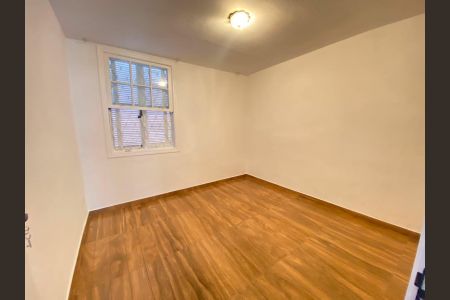 Casa à venda com 2 quartos, 134m² em Vila Alzira, Santo André