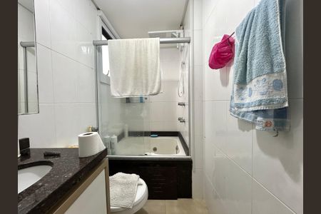 Apartamento para alugar com 100m², 3 quartos e 1 vagaBanheiro suíte 