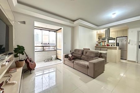 Sala de apartamento para alugar com 3 quartos, 100m² em Estreito, Florianópolis