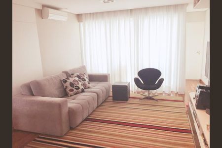 Apartamento à venda com 2 quartos, 104m² em Jardim das Acacias, São Paulo