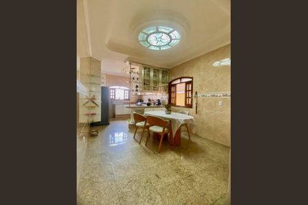 Casa à venda com 3 quartos, 177m² em Jardim Santa Clara, Guarulhos