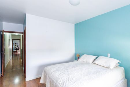 Casa à venda com 173m², 3 quartos e 2 vagas Casa à venda com 173m², 3 quartos e 2 vagasQuarto 3
