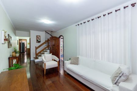 Casa à venda com 173m², 3 quartos e 2 vagas Casa à venda com 173m², 3 quartos e 2 vagasSala