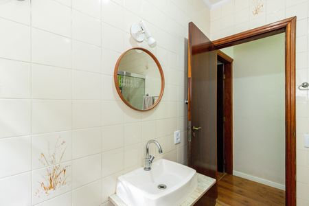 Casa à venda com 173m², 3 quartos e 2 vagas Casa à venda com 173m², 3 quartos e 2 vagasBanheiro 2