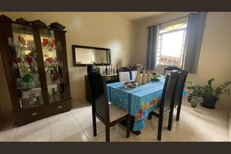 Sala de casa para alugar com 3 quartos, 169m² em Bom Retiro, Betim